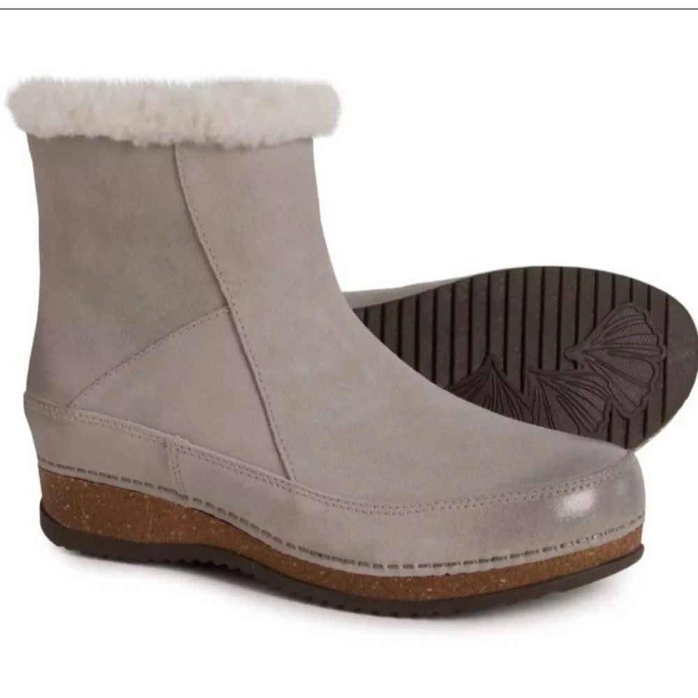 Dansko Women's Mitzy Cozy-Lined Boots‎ - Suede, Zipper, Size 8.5 - 9US (39EU)